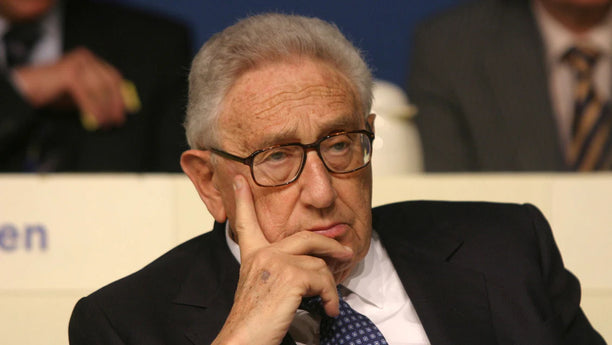 La muerte del criminal mundial Henry Kissinger